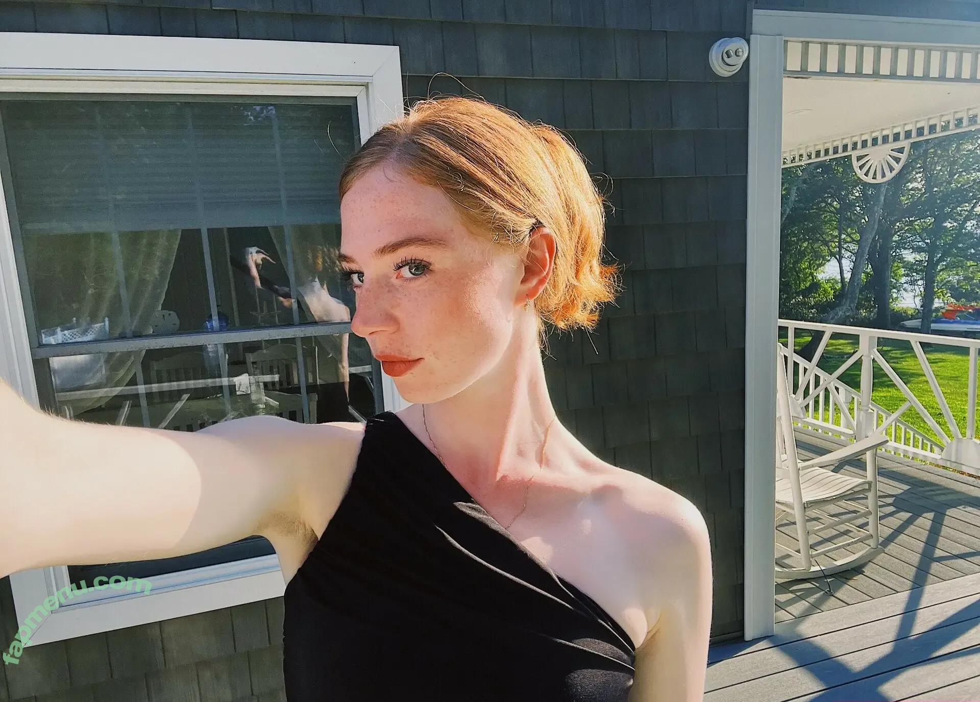 Peasie nude photo #0015 (LPease / pixie.fairy)