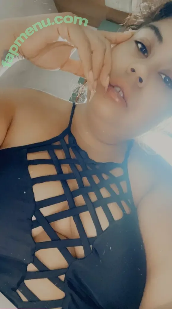 pebblezmakeyabedrock nude photo #0012 (pebblezmakeyabedrock)