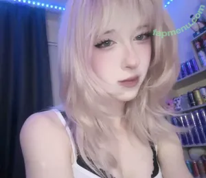 Pelememe / pelmen_memes nude photo #0004