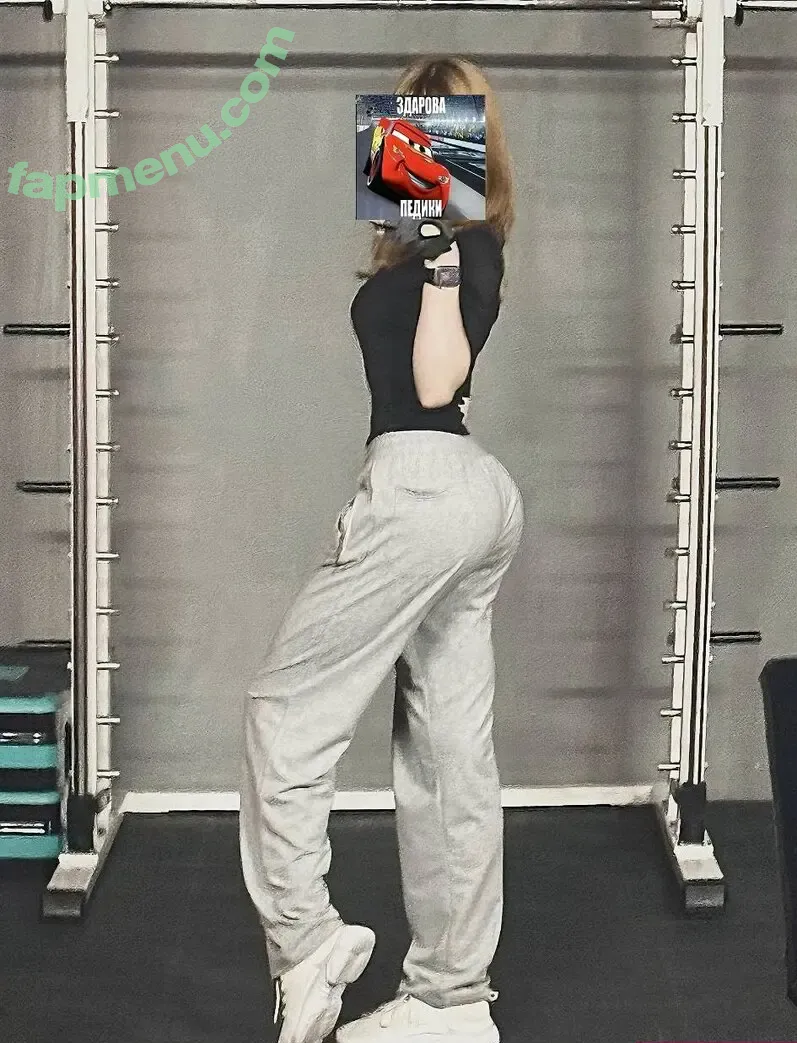 Pelememe nude photo #0013 (pelmen_memes)