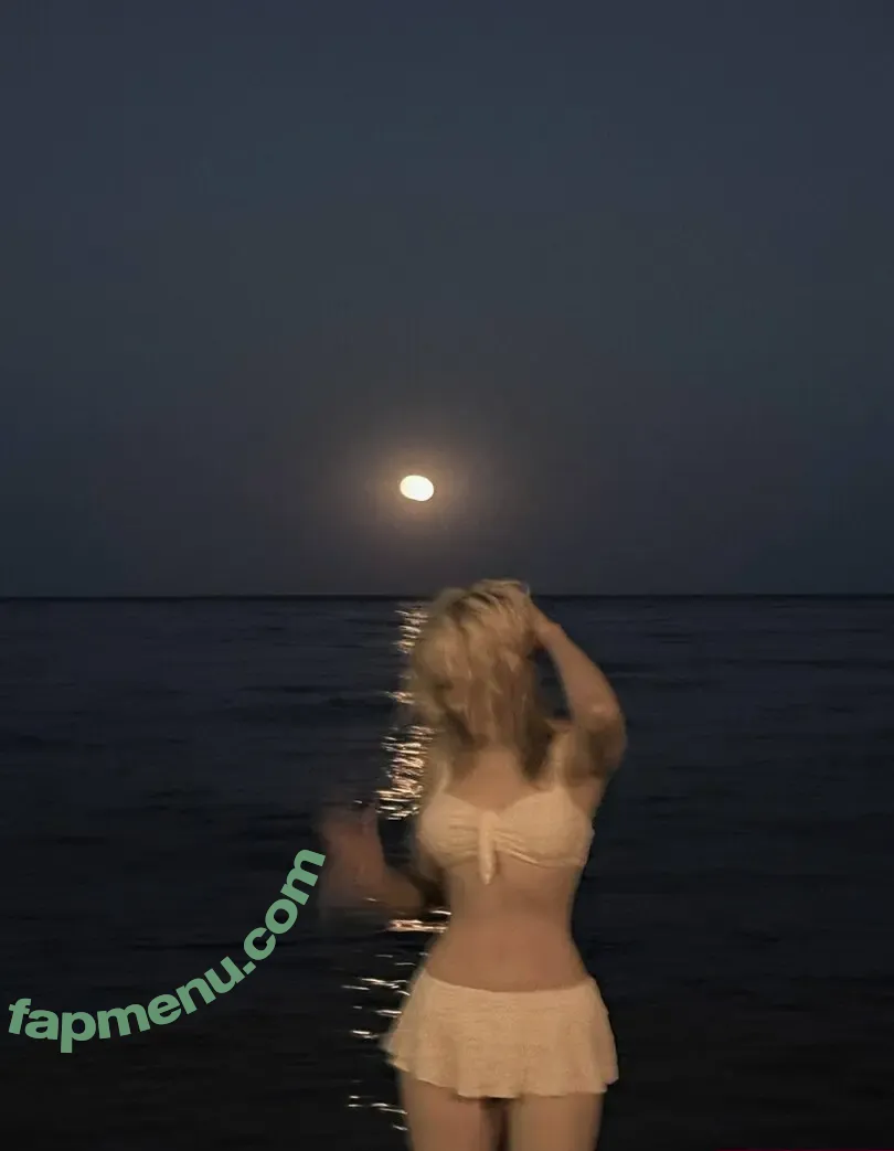 Pelememe nude photo #0017 (pelmen_memes)