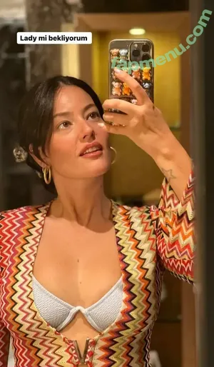 Pelin Akil / pelinakil nude photo #0026
