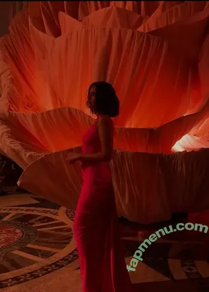 Pelin Akil / pelinakil nude photo #0030