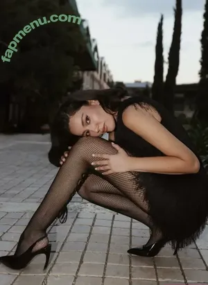 Pelin Akil / pelinakil nude photo #0074