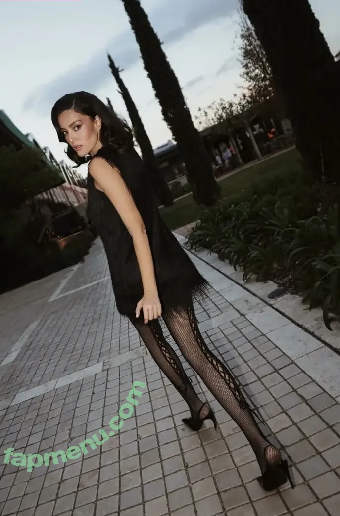 Pelin Akil nude photo #0075 (pelinakil)