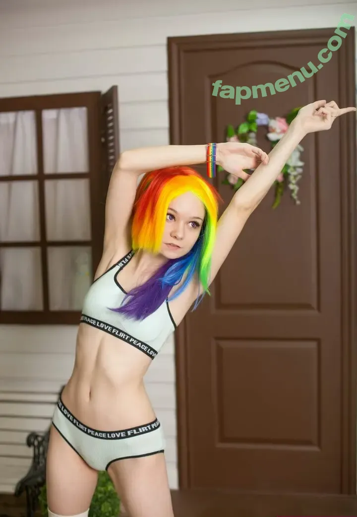 Pen Karui nude photo #0004 (Pen Karui)