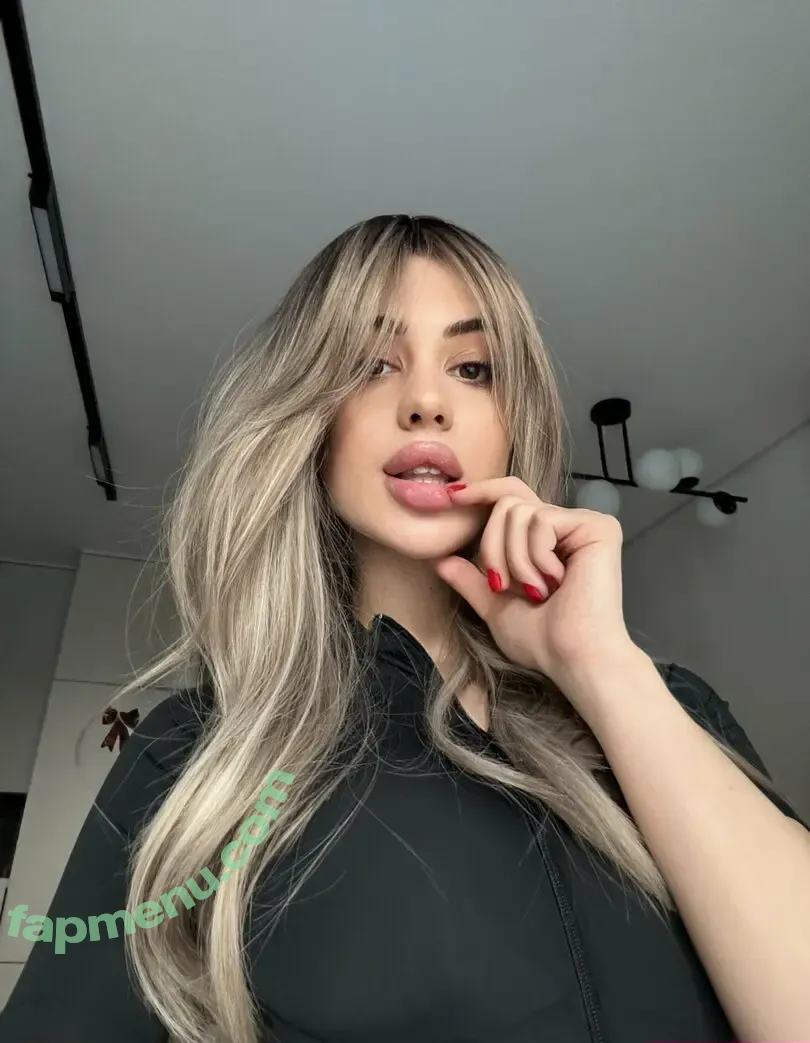 penelope_bustt nude photo #0010 (penelope_bust)