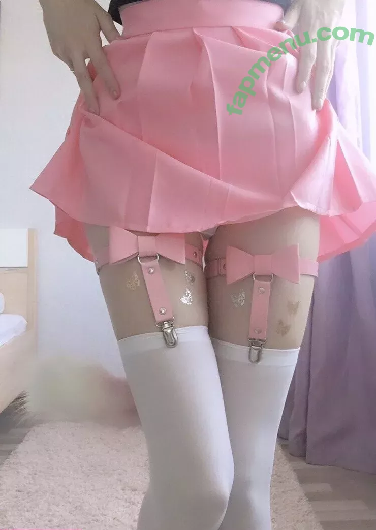 Penkarui nude photo #0086 (sukoshicosplay)