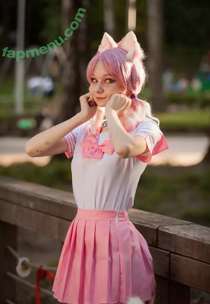 Penkarui nude photo #0105 (sukoshicosplay)