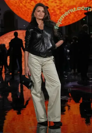 Penélope Cruz / PenelopeCruzOfi / penelopecruzoficial nude photo #0617