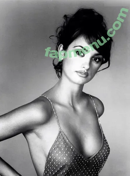 Penélope Cruz nude photo #0158 (PenelopeCruzOfi / penelopecruzoficial)