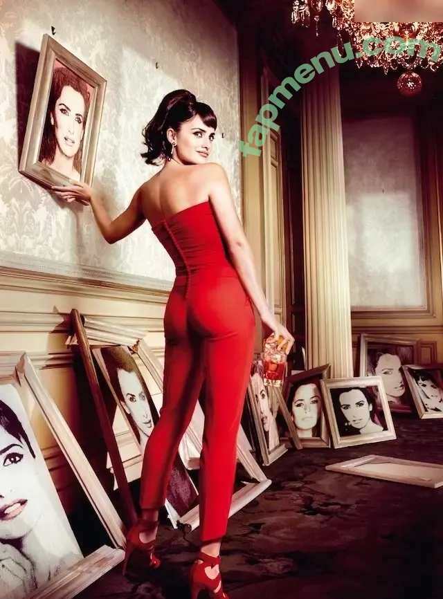 Penélope Cruz nude photo #0189 (PenelopeCruzOfi / penelopecruzoficial)