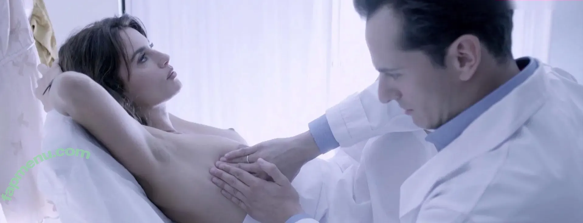 Penélope Cruz nude photo #0201 (PenelopeCruzOfi / penelopecruzoficial)