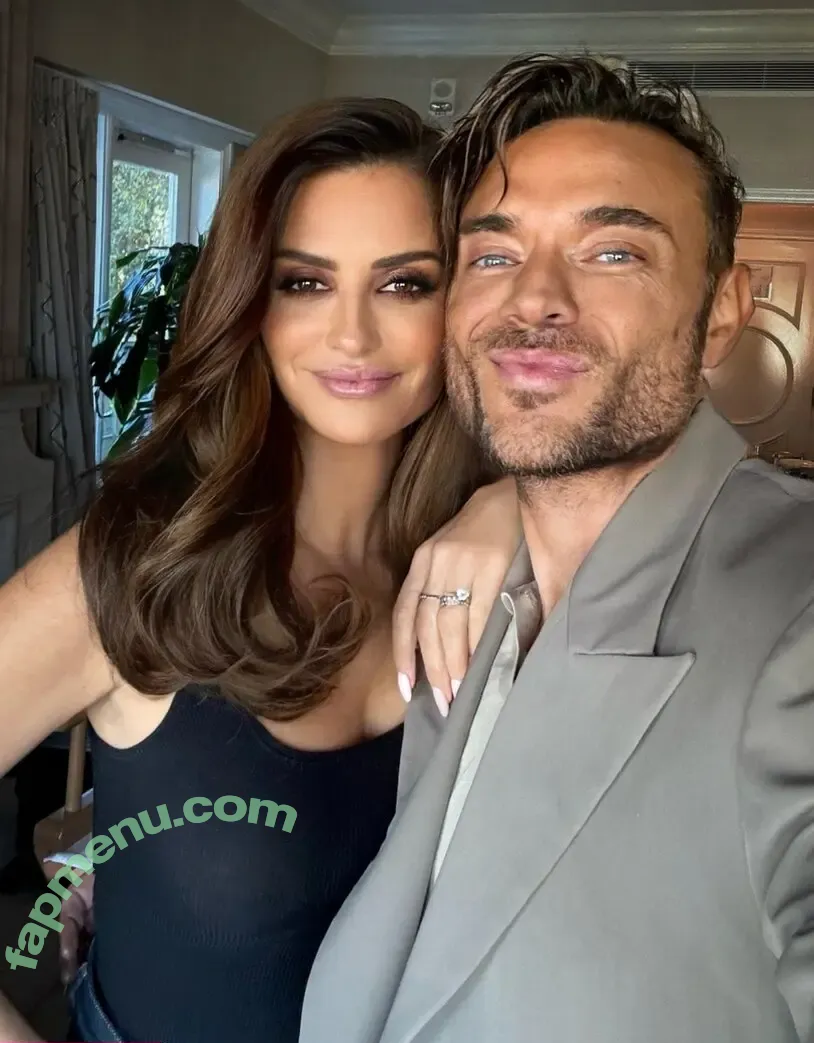 Penélope Cruz nude photo #0620 (PenelopeCruzOfi / penelopecruzoficial)