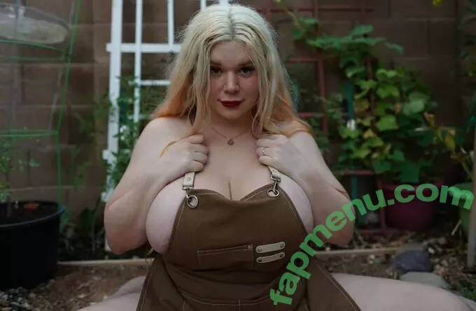 Penny Underbust nude photo #0149 (pennyunderbust5 / underbust)