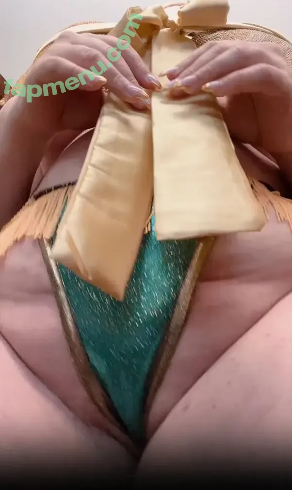 Penny Underbust nude photo #0300 (pennyunderbust5 / underbust)