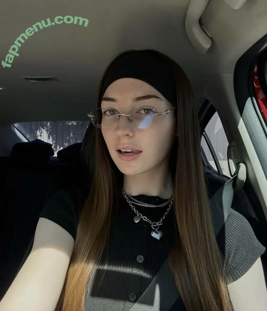 Pepperbells nude photo #0040 (Han.exe / pepper.bell)