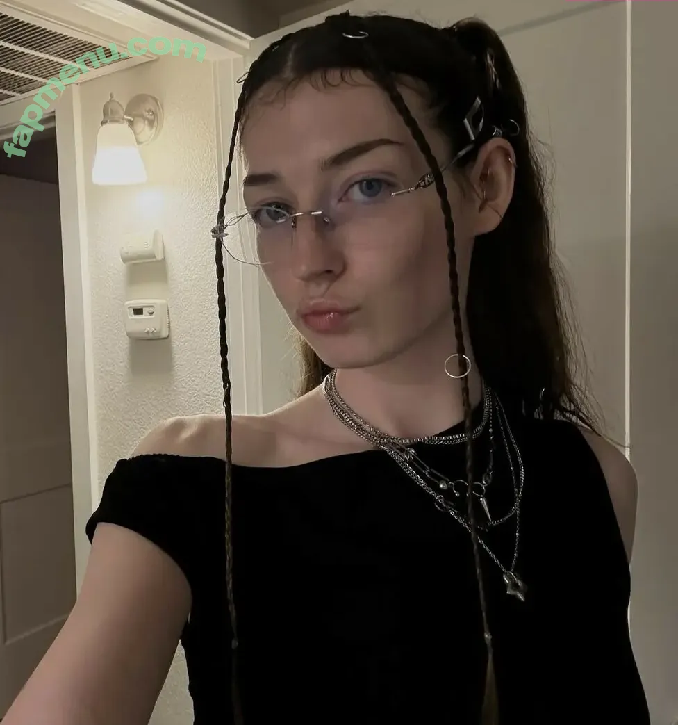 Pepperbells nude photo #0042 (Han.exe / pepper.bell)