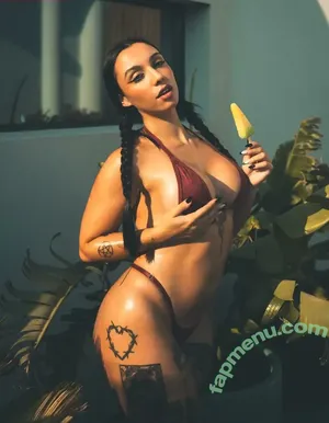 Pepperflavor / Pimenta nude photo #0102