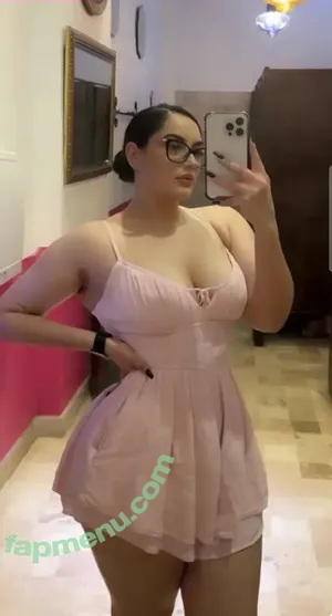 Perla Lucero nude