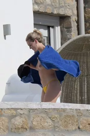 Perrie Edwards / perrieedwards nude photo #0017