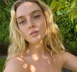 Perrie Edwards / perrieedwards nude photo #0396