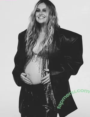 Perrie Edwards / perrieedwards nude photo #0489