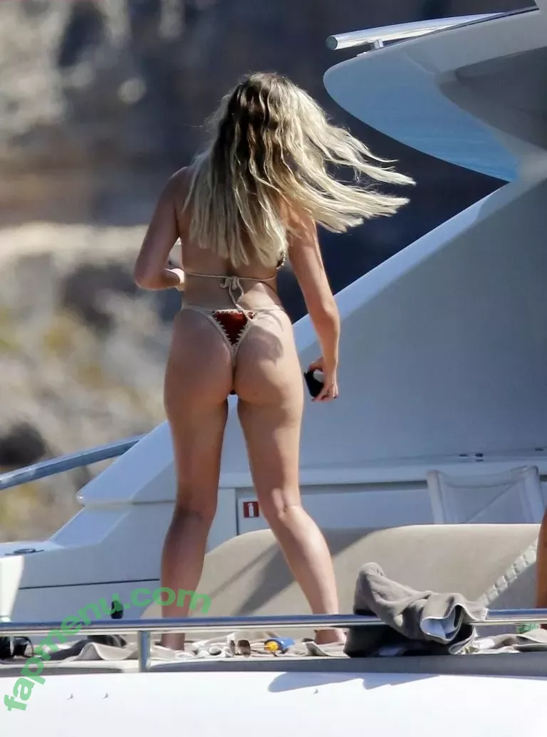 Perrie Edwards nude photo #0045 (perrieedwards)