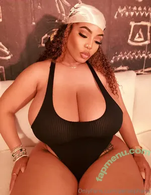 persephanii / officialpersephanii nude photo #0012