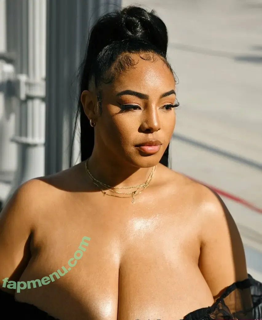 persephanii nude photo #0024 (officialpersephanii)