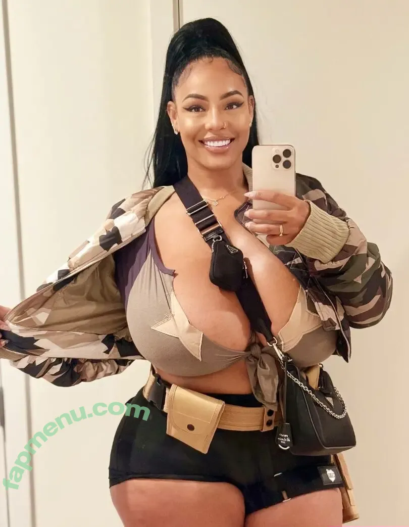 persephanii nude photo #0211 (officialpersephanii)