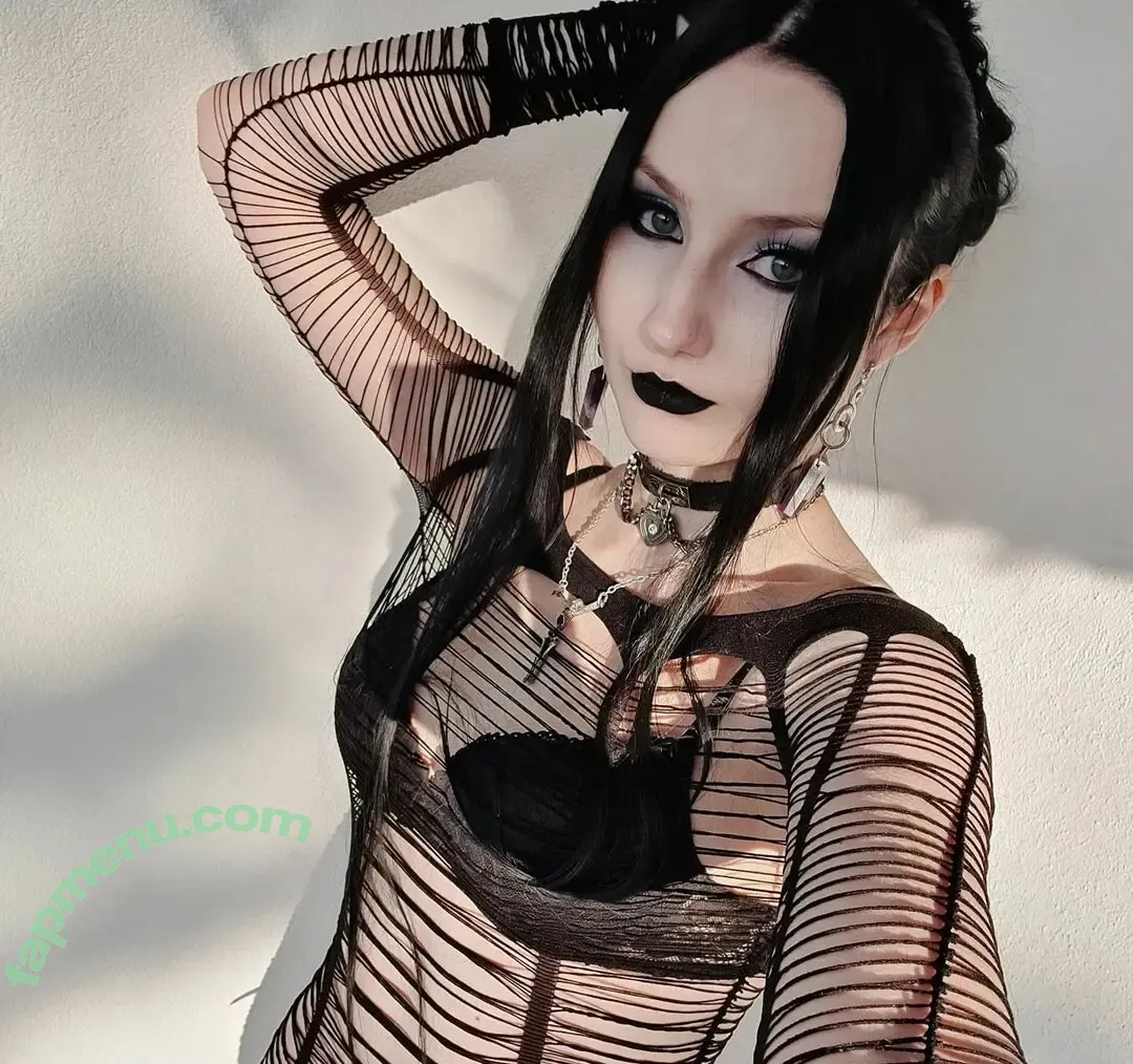 persephone-99 nude photo #0020 (persephone_99 / persephone_99_)