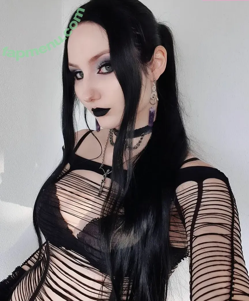 persephone-99 nude photo #0021 (persephone_99 / persephone_99_)