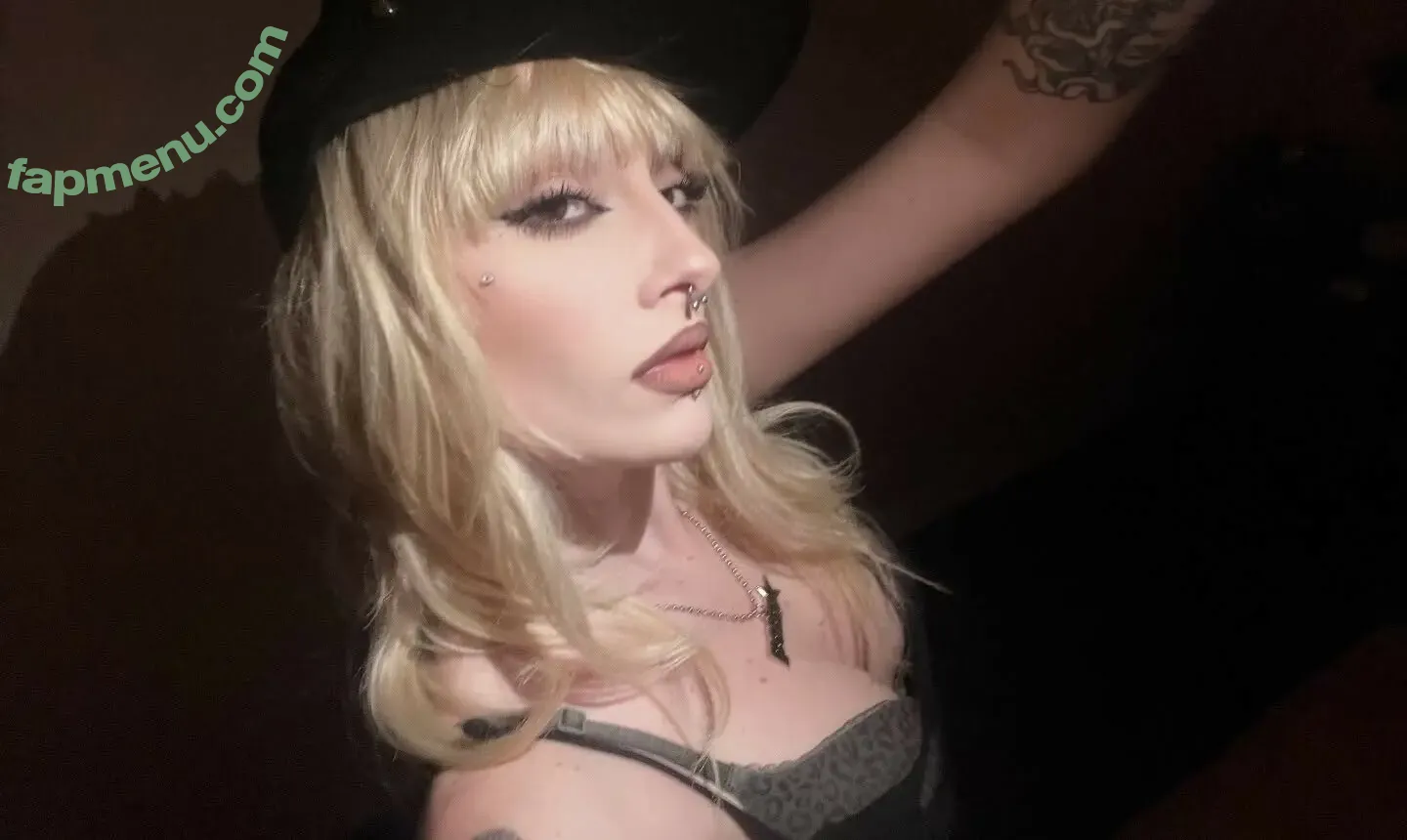 Persia Numan nude photo #0033 (persianuman)