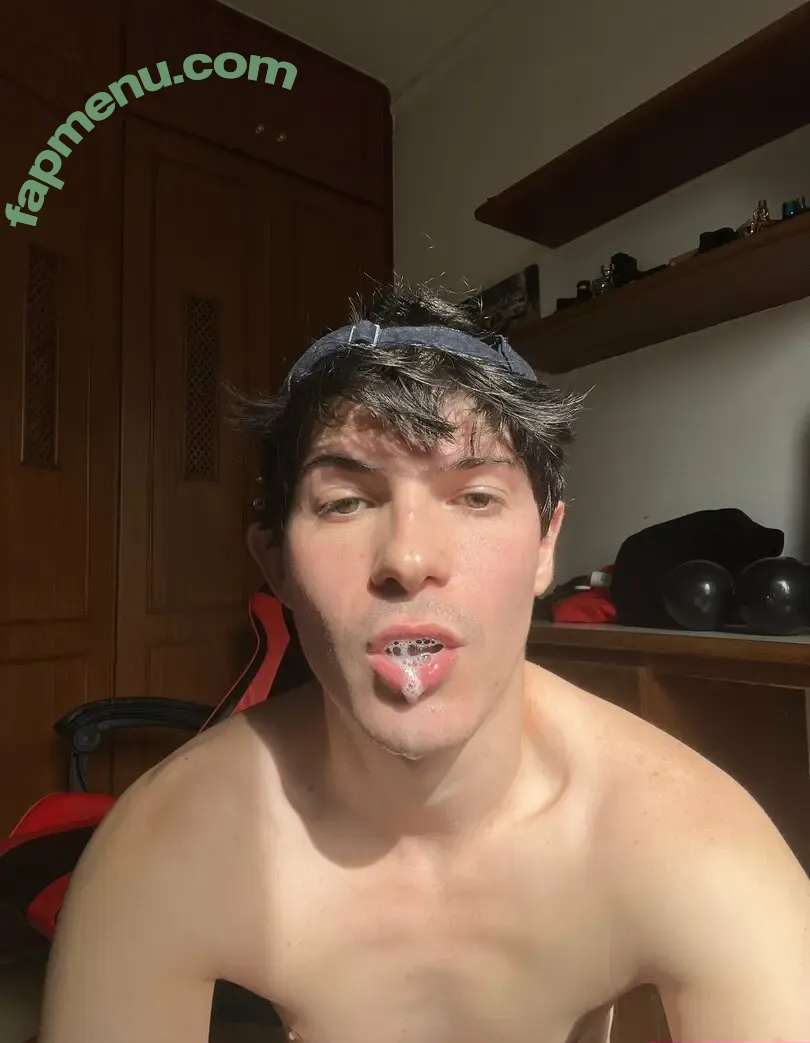 peter_br nude photo #0103 (peter_br)