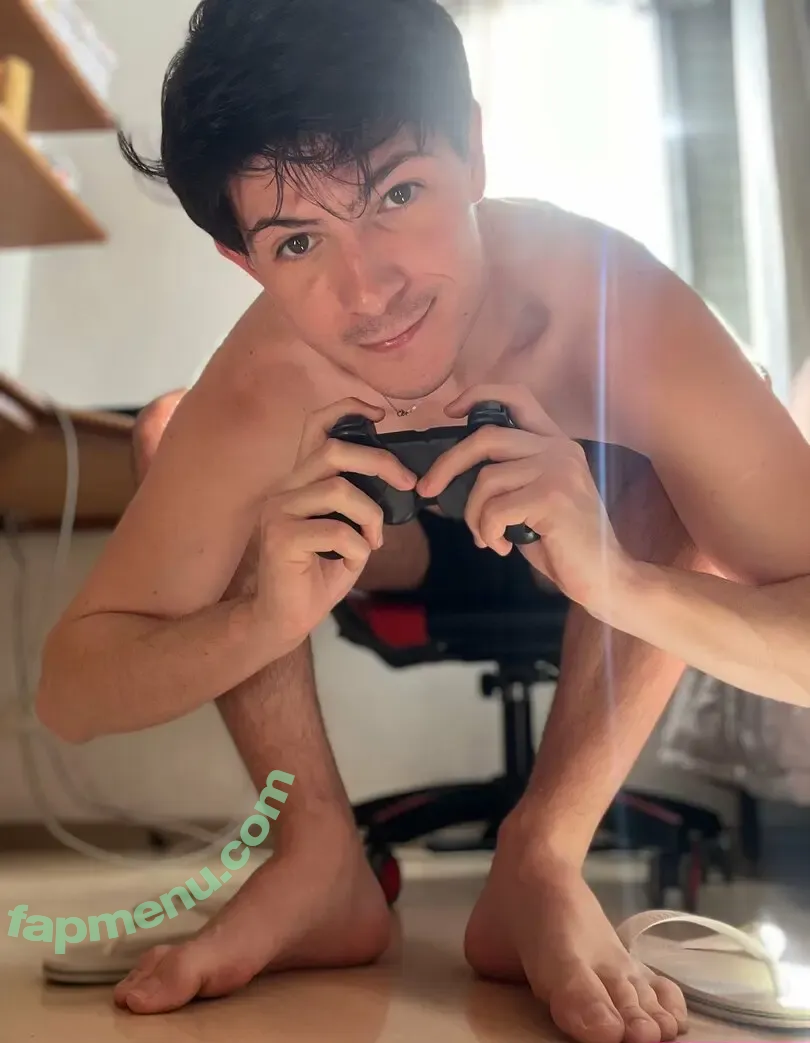 peter_br nude photo #0146 (peter_br)