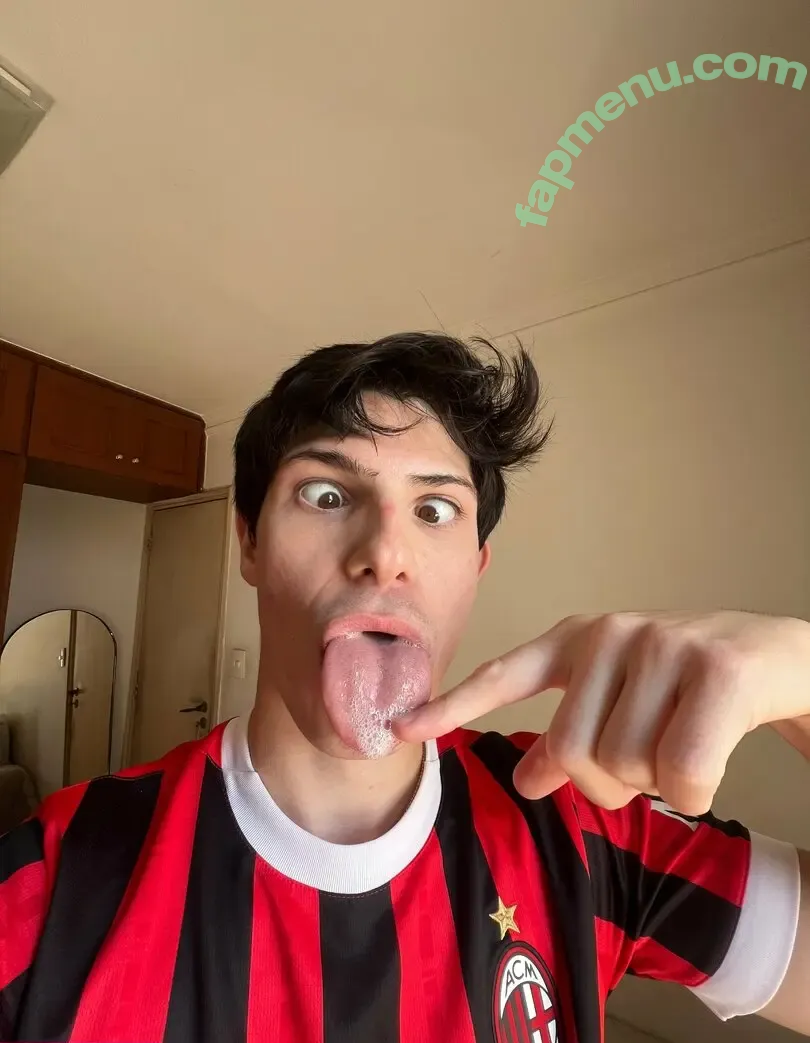 peter_br nude photo #0171 (peter_br)