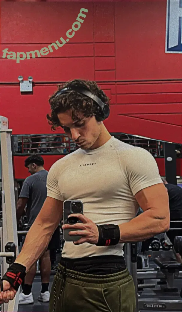 petervigilante nude photo #0001 (petervigilante)