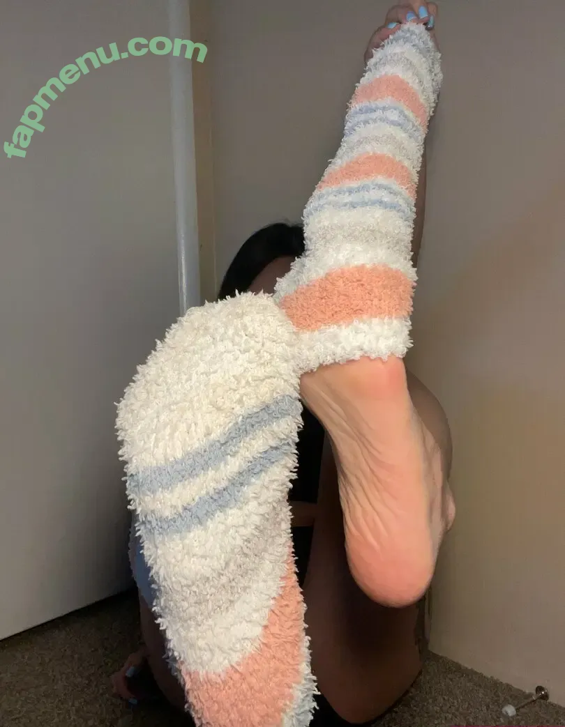 petiteazngirl nude photo #0006 (petiteazngirl)