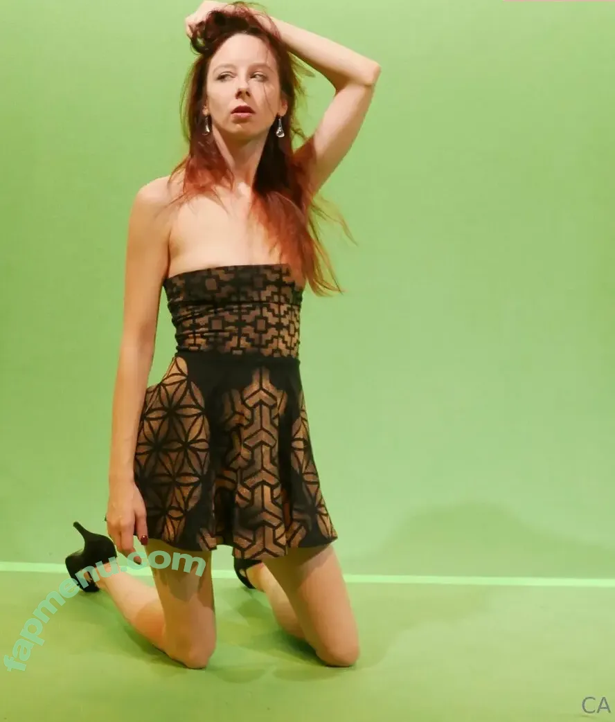 petitedemons nude photo #0008 (petitedemon)