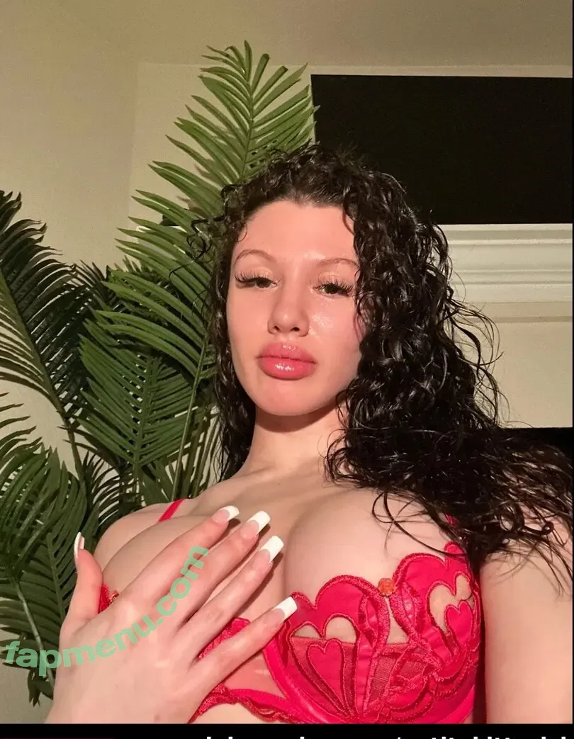 petitekittycici nude photo #0029 (BADDESTB1CH_ / petitekitti)