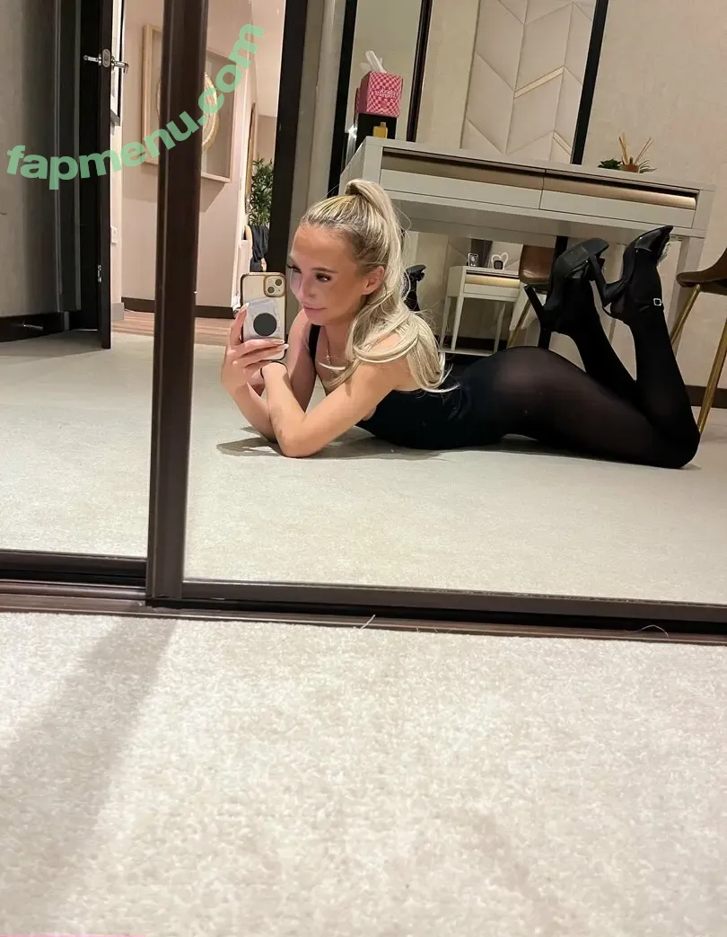 petitelils nude photo #0020 (petitelilsx)