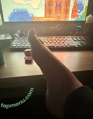  nude photo #0002