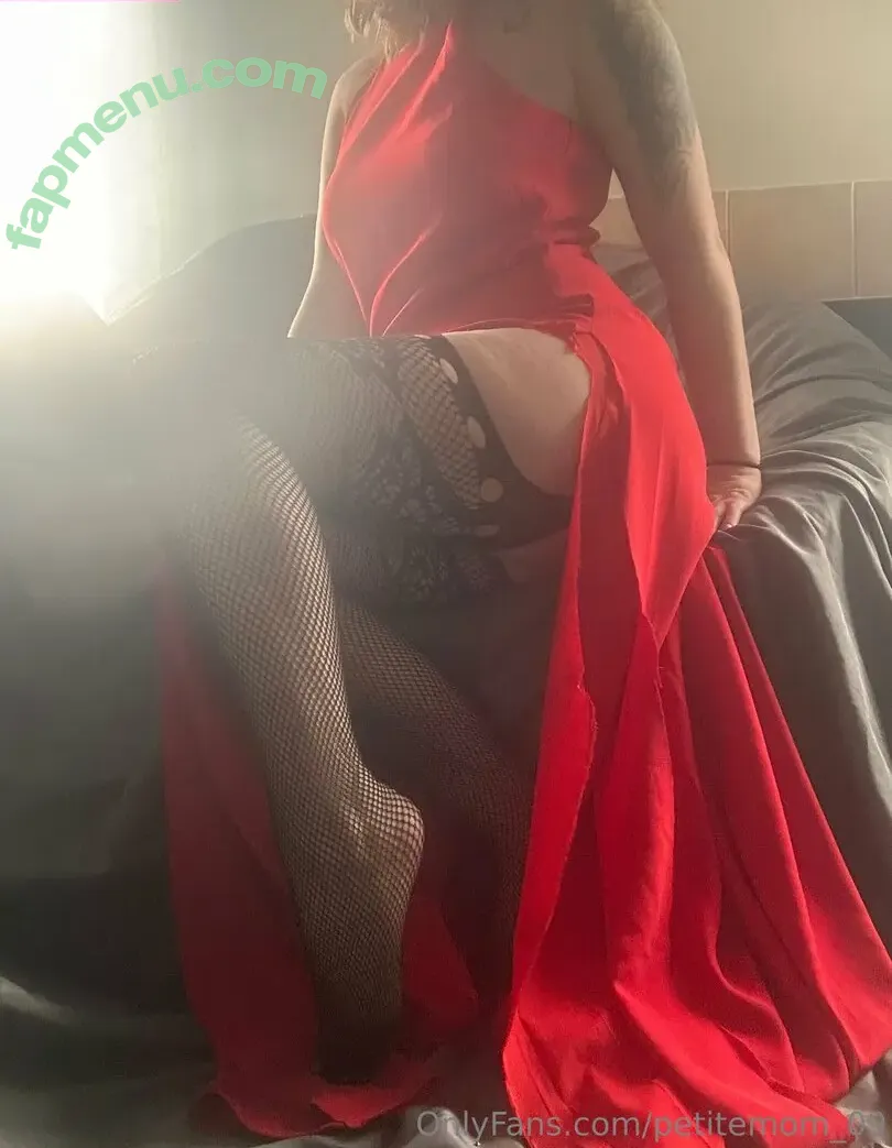 petitemom_09 nude photo #0024 (petitemom_09)