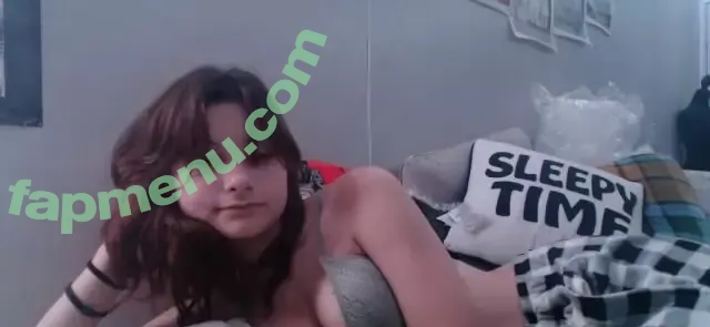 petitemwah nude photo #0011 (petitemwah)