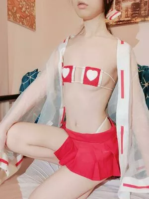 Petitesaki / petitesakiof nude photo #0058