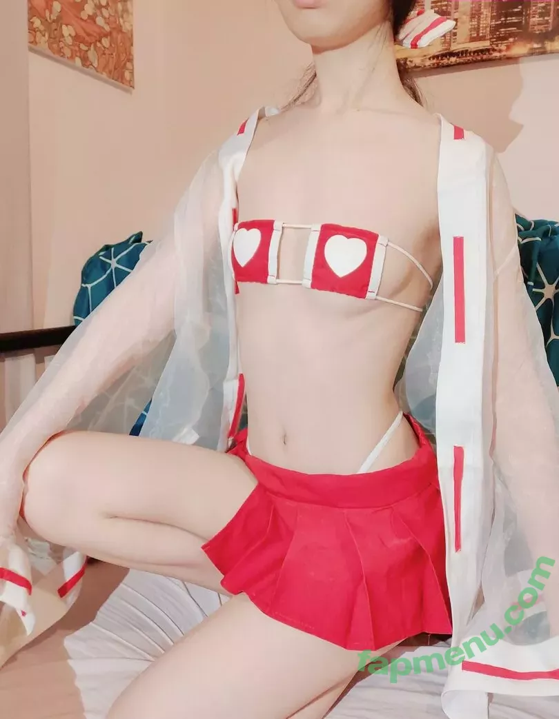 Petitesaki nude photo #0058 (petitesakiof)