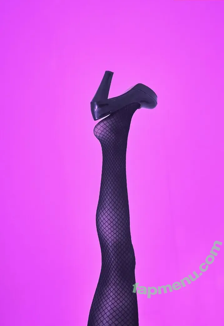 Petra Fyed nude photo #0030 (Petra.Fyed / Petra__Fyed)