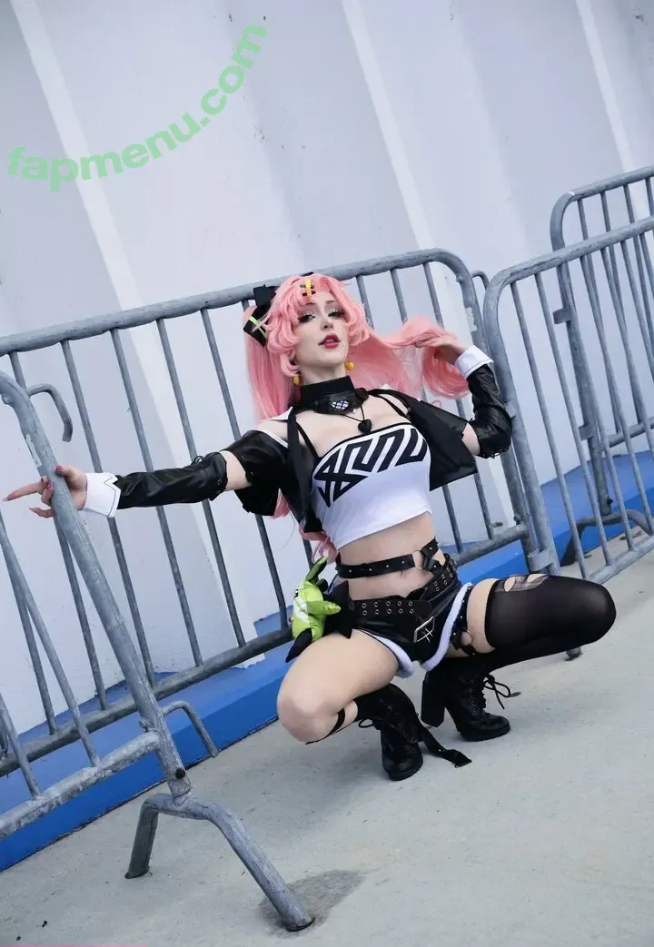 Petra Fyed nude photo #0336 (Petra.Fyed / Petra__Fyed)