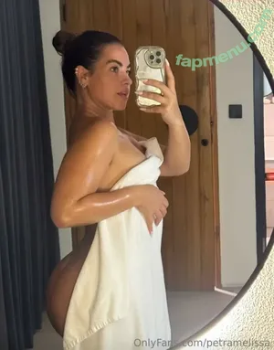 Petra Melissa / juicypeachyfromportugal / umapetra nude photo #0059